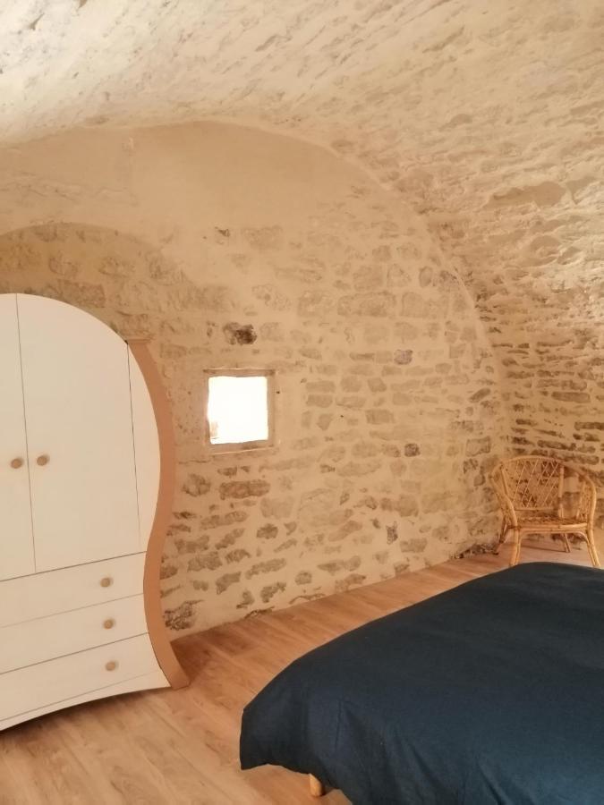 Le Refuge De La Sallee Gençay Kültér fotó